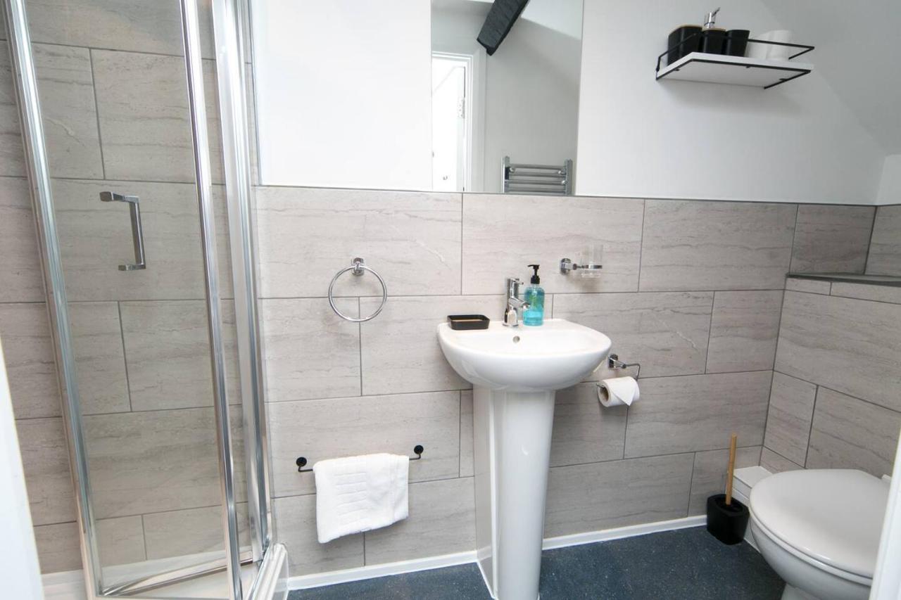 Pass The Keys Modern En-suite In Country Pubrestaurant 1 * Llanddona
