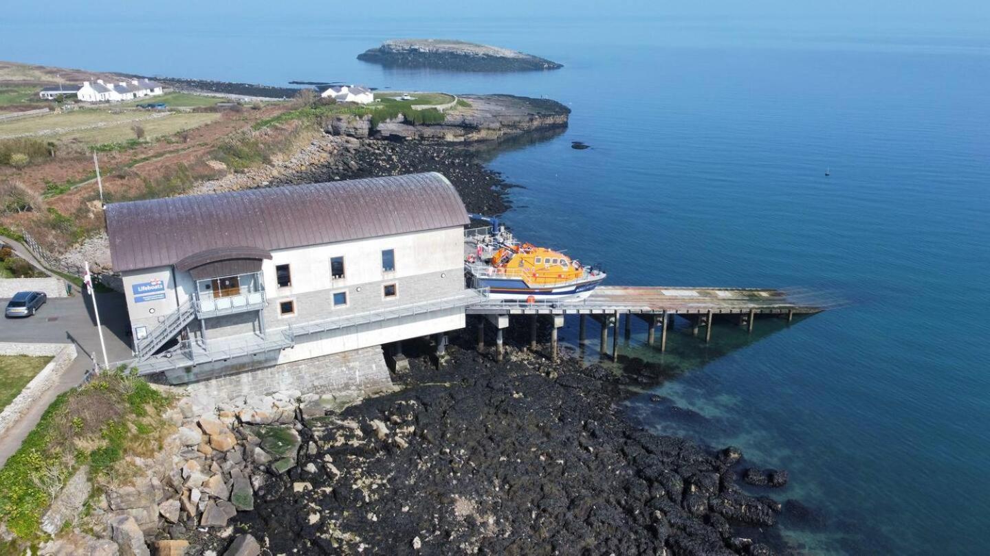 Pass The Keys Modern En-suite In Country Pubrestaurant 1 Apartment Llanddona